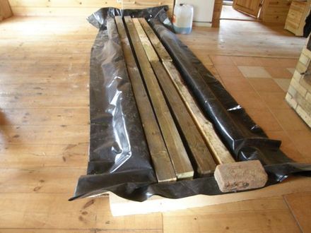 Montaż podłogi drewnianej
