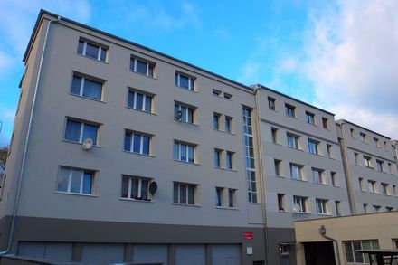 Budynek mieszkalny przy ul. Morskiej 91 w Gdyni – „Wyróżnienie Internautów” w kategorii „budynek po rekonstrukcji i adaptacji” | Baumit